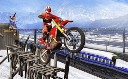 疯狂特技摩托骑手(Crazy Tricky Bike Rider)截图1